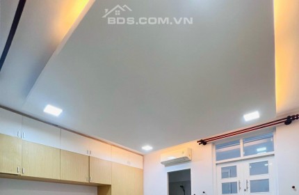 Bán Nhà Hoàng Hoa Thám, Hẻm Xe Hơi Rộng 5m, DT 70m2, Mới 4 Tầng Chỉ 7.99 Tỷ